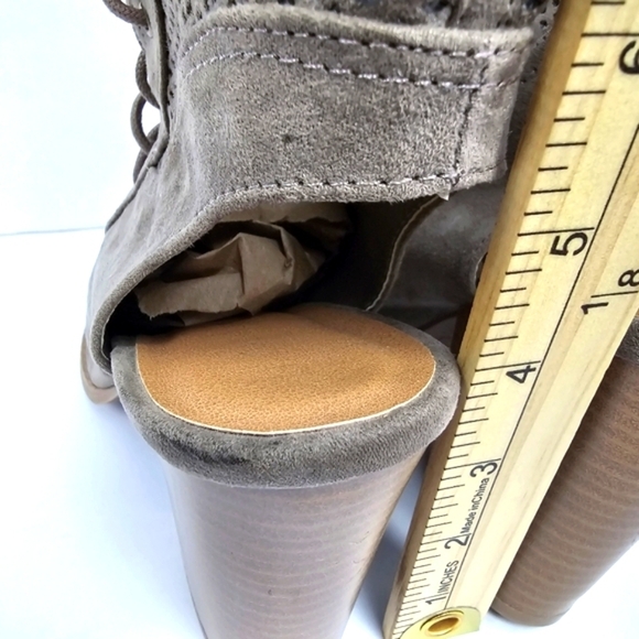 ALTAR'D STATE Lace Up Peep Toe Block Heel Taupe Womens Size 8 - Picture 10 of 13